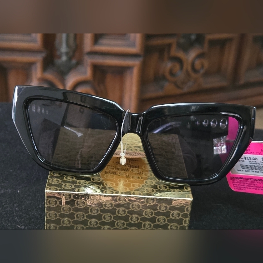 Betsey Johnson Black Sunglasses with Silver Accents - Picture 4 of 8